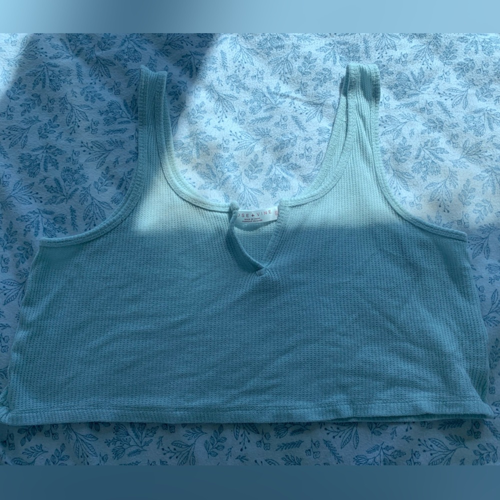 New Rose + Vine cropped tank